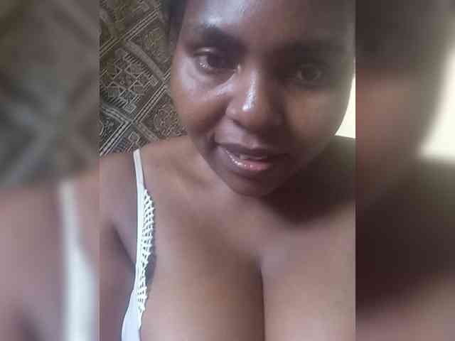 Sweetmama10 webcam