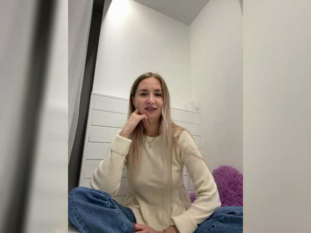 Leila1313 live cam on BongaCams