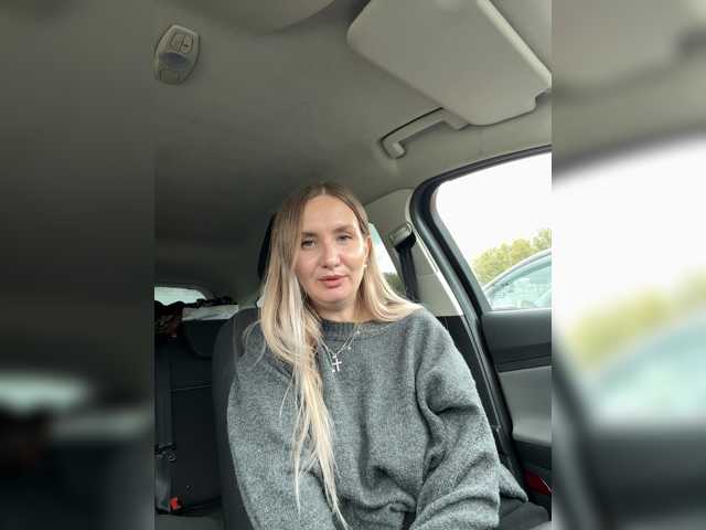 Leila1313 live cam on BongaCams