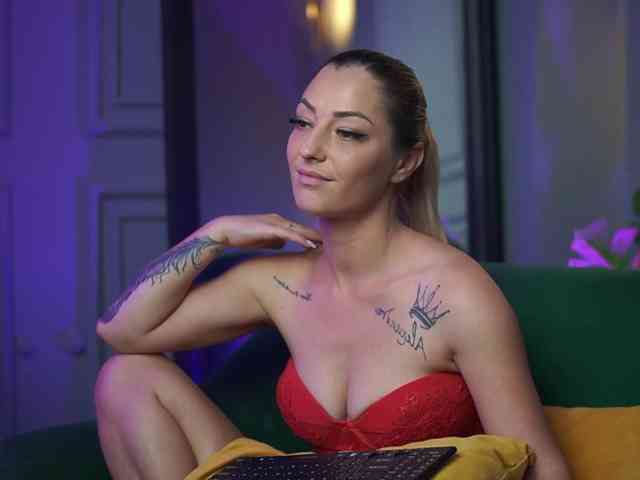 MichelleJo