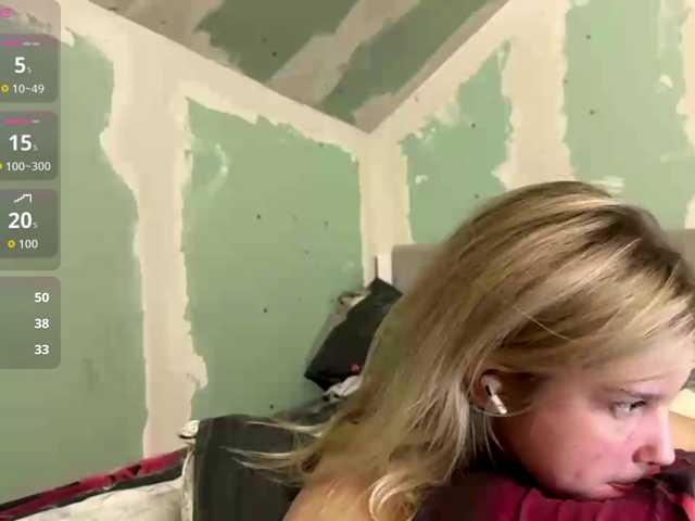 Emilisrose live cam on BongaCams