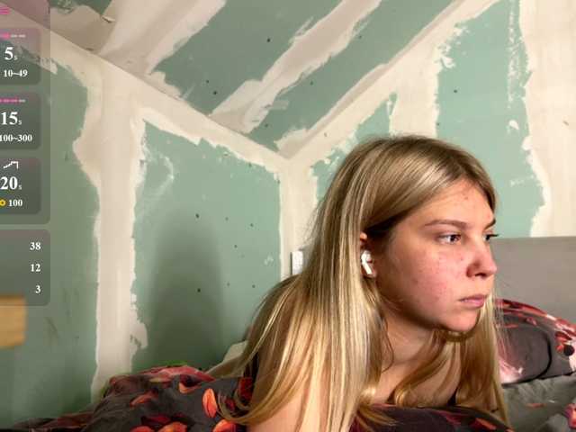 Emilisrose, live now on BongaCams