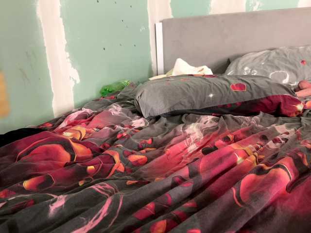 Emilisrose live cam on BongaCams