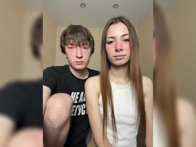 badEvia — live couple cam