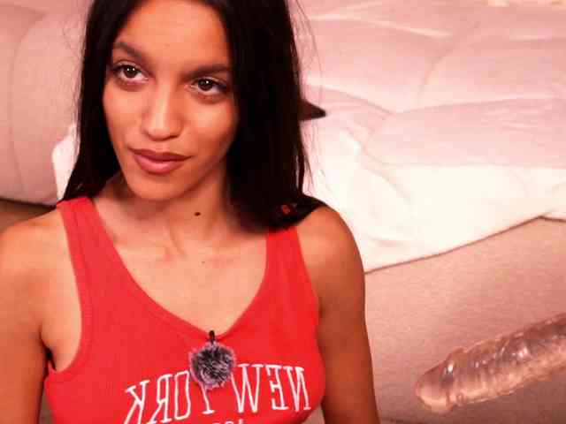 LeoraSenn