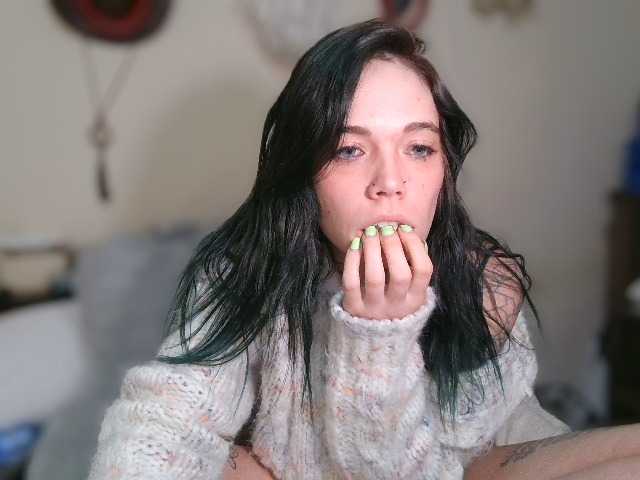 kittycontrabandkat live cam on BongaCams