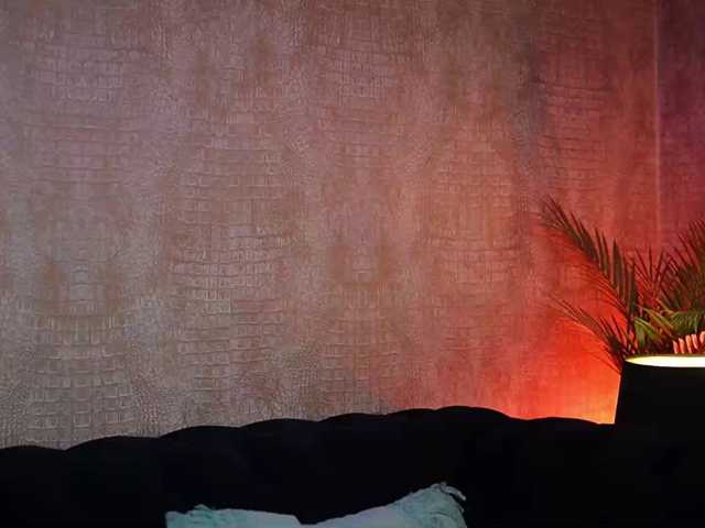 DaisySecret live cam preview