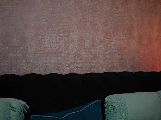DaisySecret, en directo ahora en BongaCams