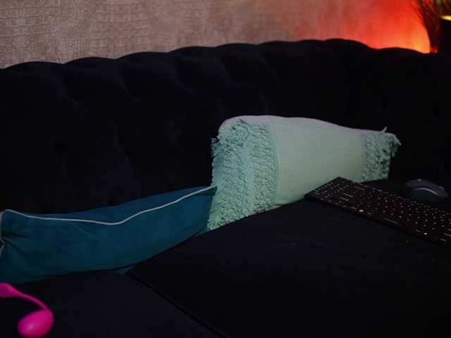 DaisySecret live cam