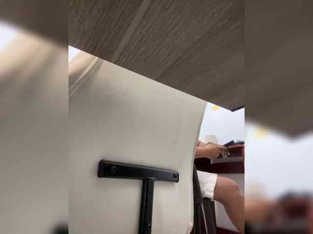 angie-e webcam