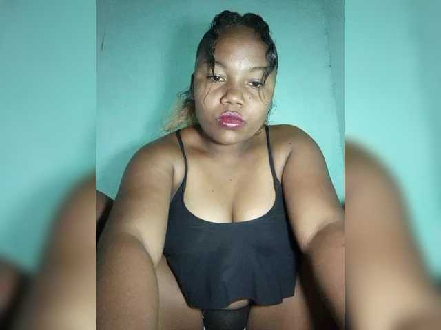 Joenah03 live cam preview