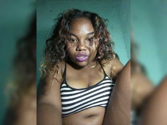 Joenah03, en directo ahora en BongaCams