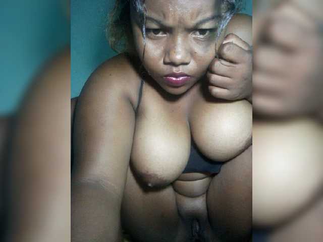 Joenah03 live cam preview