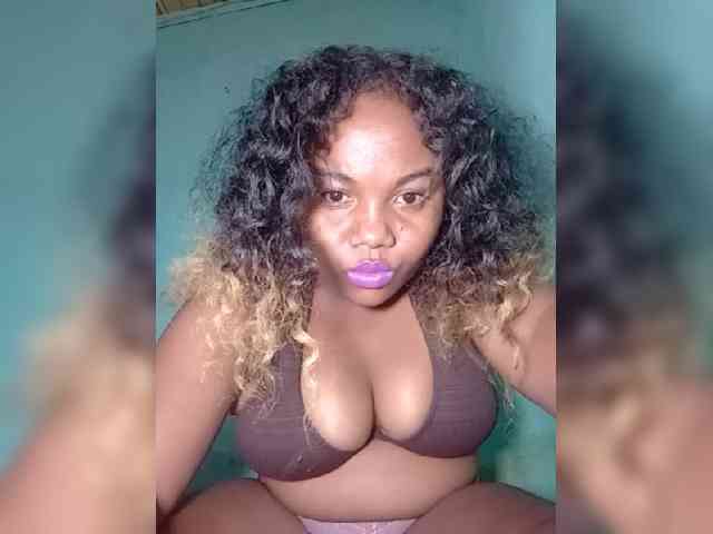 Joenah03 webcam