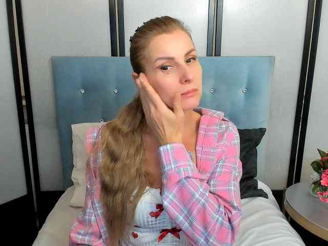 AnnWomen webcam
