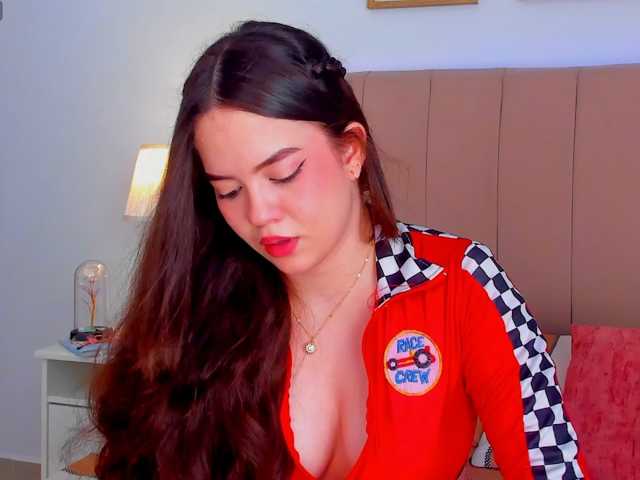 BellaFontana live cam on BongaCams