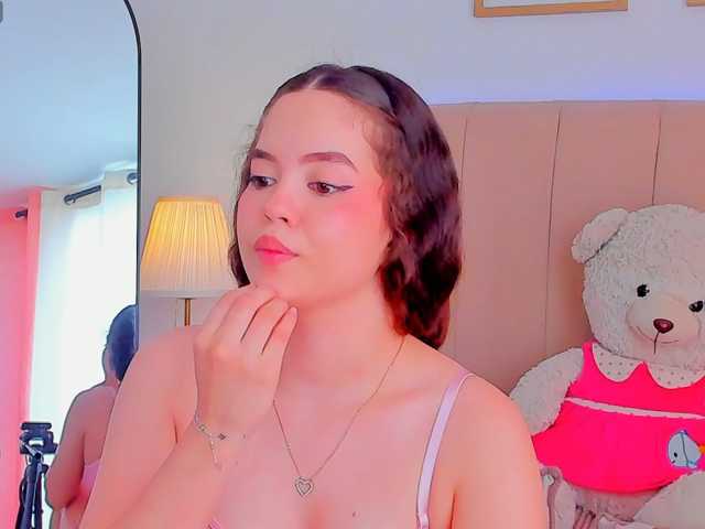 BellaFontana live cam on BongaCams