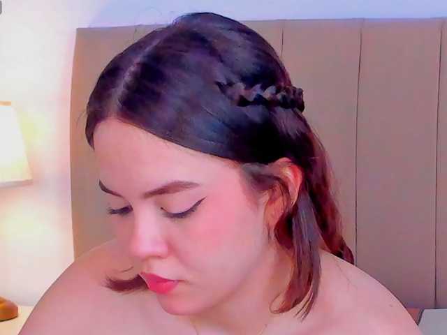 BellaFontana live cam on BongaCams