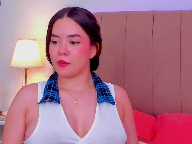 BellaFontana live cam on BongaCams