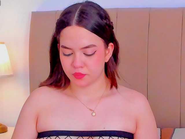 BellaFontana live cam on BongaCams