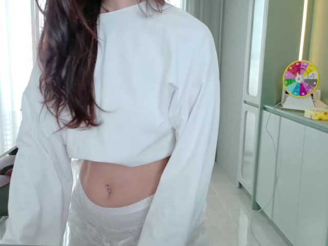Lilyisshy live cam on BongaCams