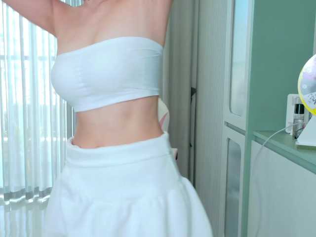 Lilyisshy live cam on BongaCams