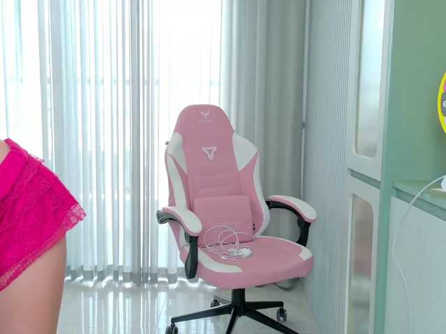 Lilyisshy live cam on BongaCams