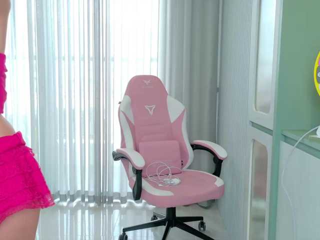 Lilyisshy live cam on BongaCams