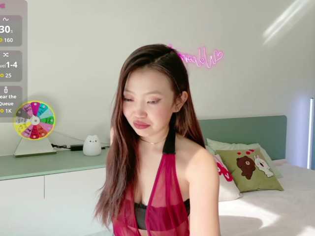 Lilyisshy live cam on BongaCams