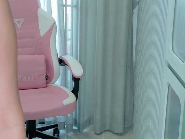 Lilyisshy live cam on BongaCams