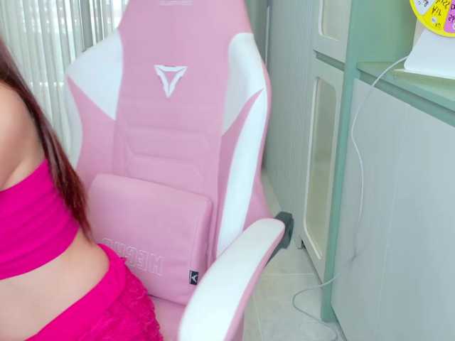 Lilyisshy live cam on BongaCams