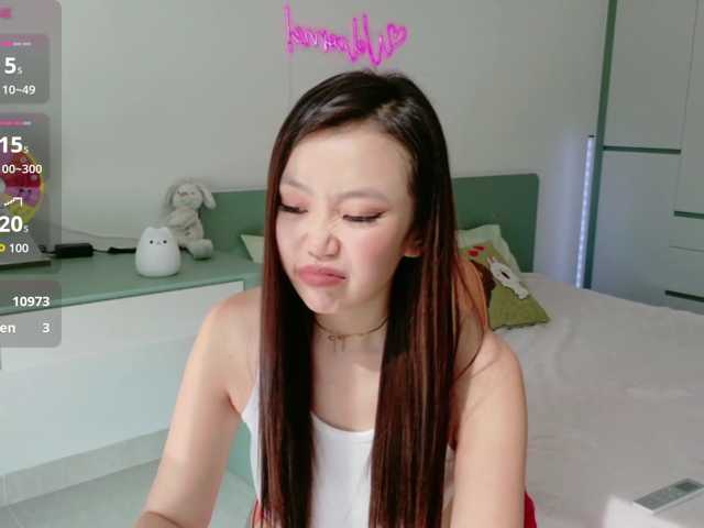 Lilyisshy live cam preview