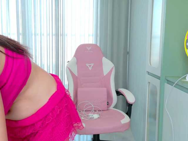 Lilyisshy live cam on BongaCams