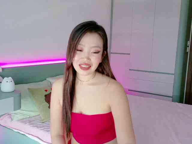 lilyisshy's live room