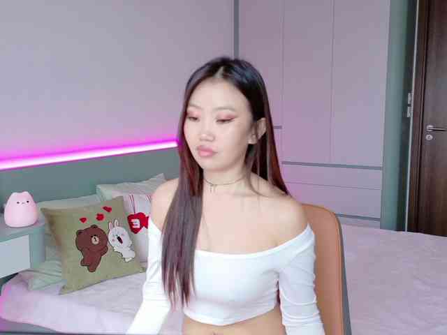 Lilyisshy - Girl 