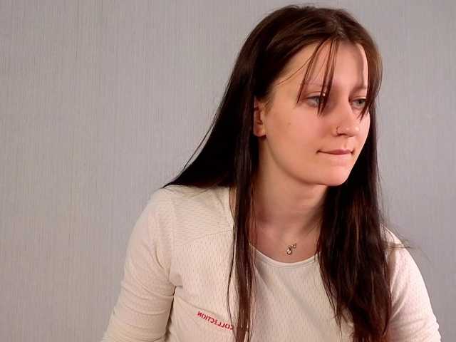 charming-rey live cam on BongaCams
