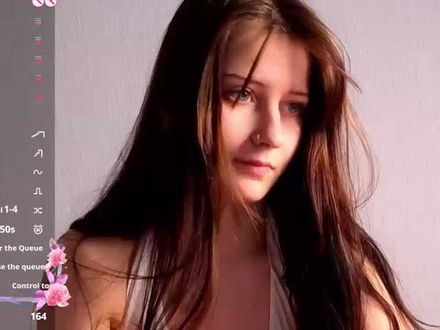 charming-rey live cam on BongaCams
