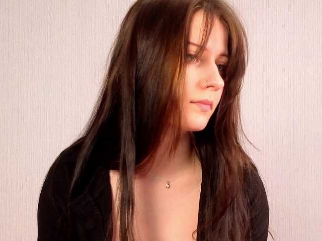 charming-rey
