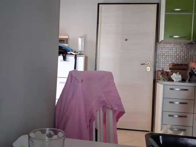 PeaceDance live cam on BongaCams