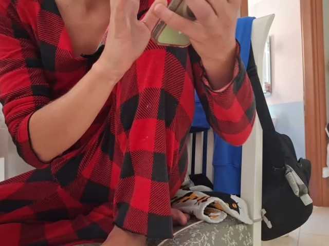 le modèle PeaceDance est en webcam porno dans un show sur le site bongacams, il possède les tags suivants: White/Caucasian,Blonde,Shaved