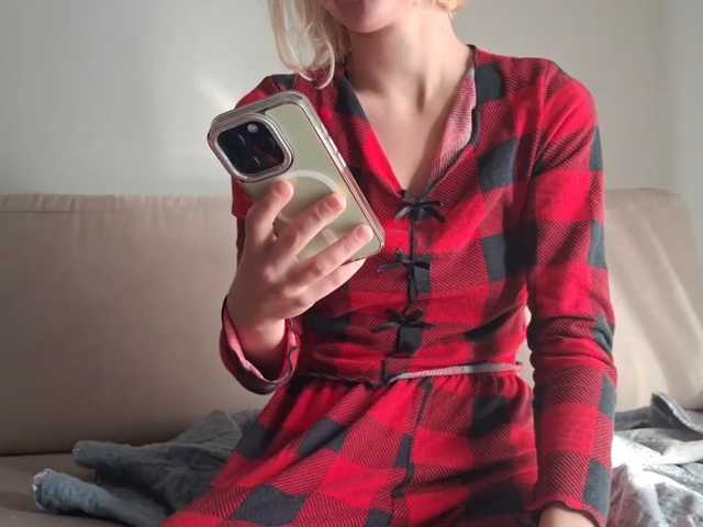 PeaceDance live cam on BongaCams