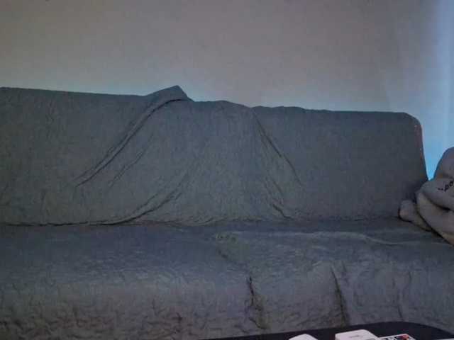 PeaceDance live cam on BongaCams