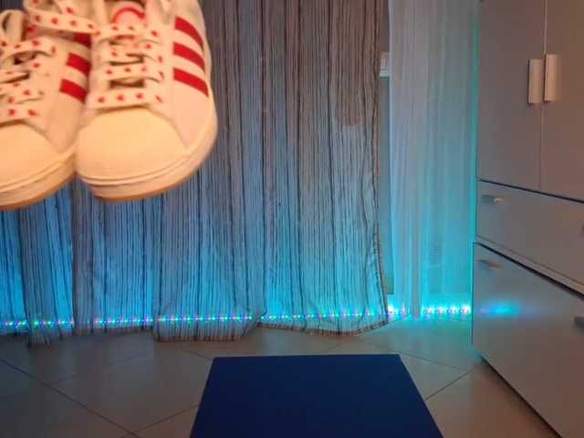 PeaceDance live cam preview