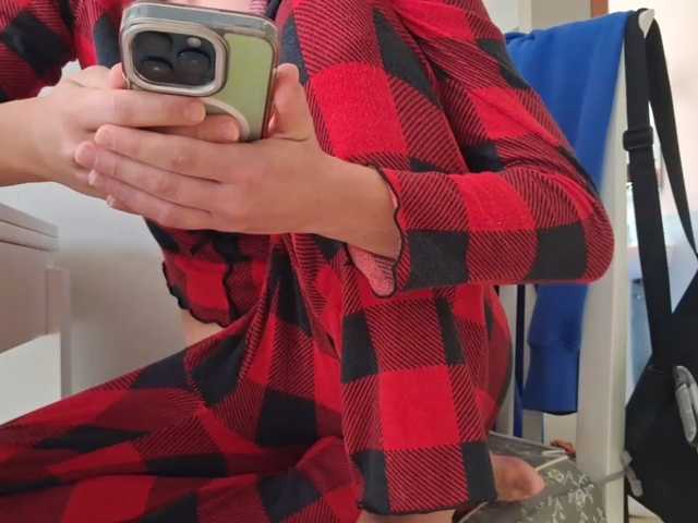 PeaceDance live cam on BongaCams