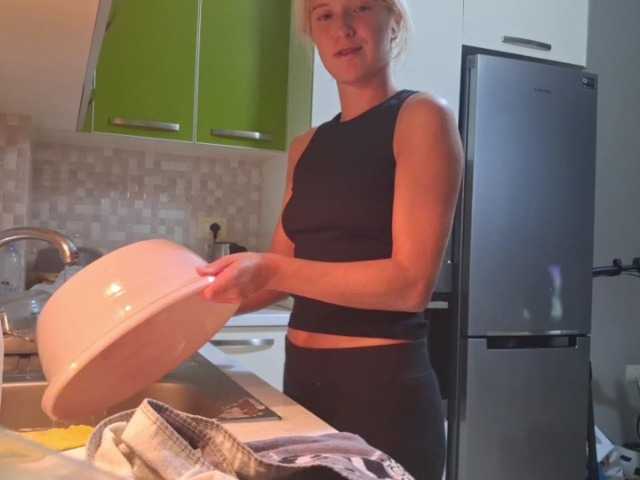 PeaceDance live cam on BongaCams