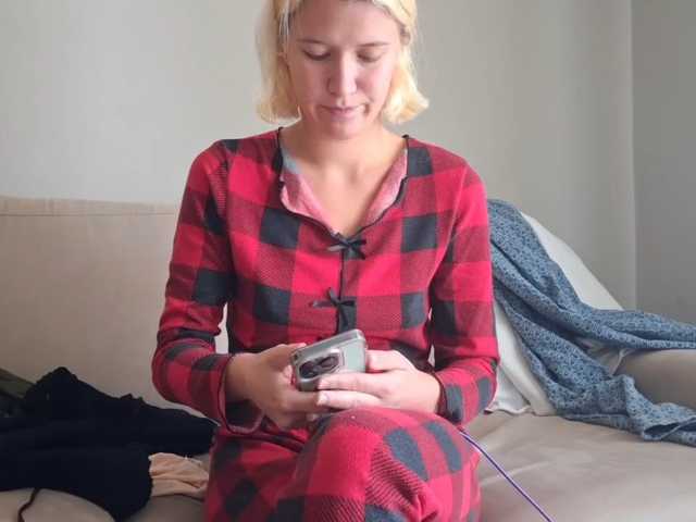 PeaceDance live cam on BongaCams