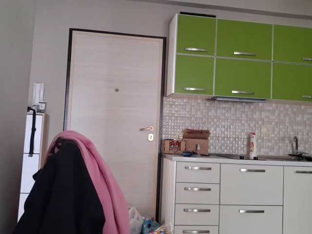PeaceDance live cam on BongaCams