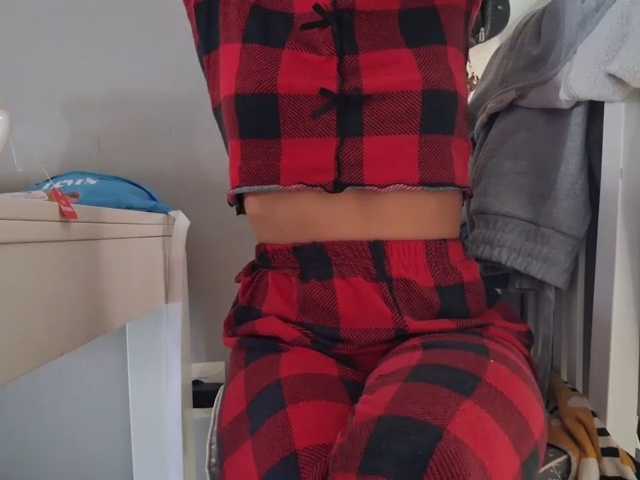 PeaceDance live cam preview