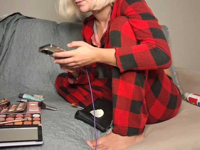 PeaceDance live cam on BongaCams