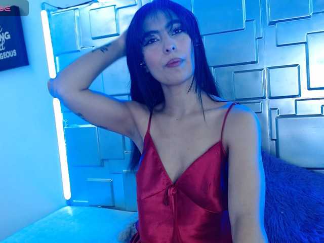 roxywild, en vivo ahora en BongaCams